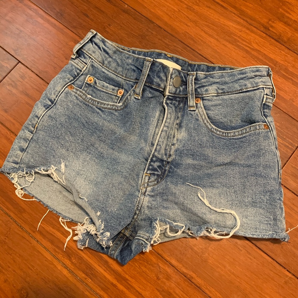 H&M distressed high waisted shorts